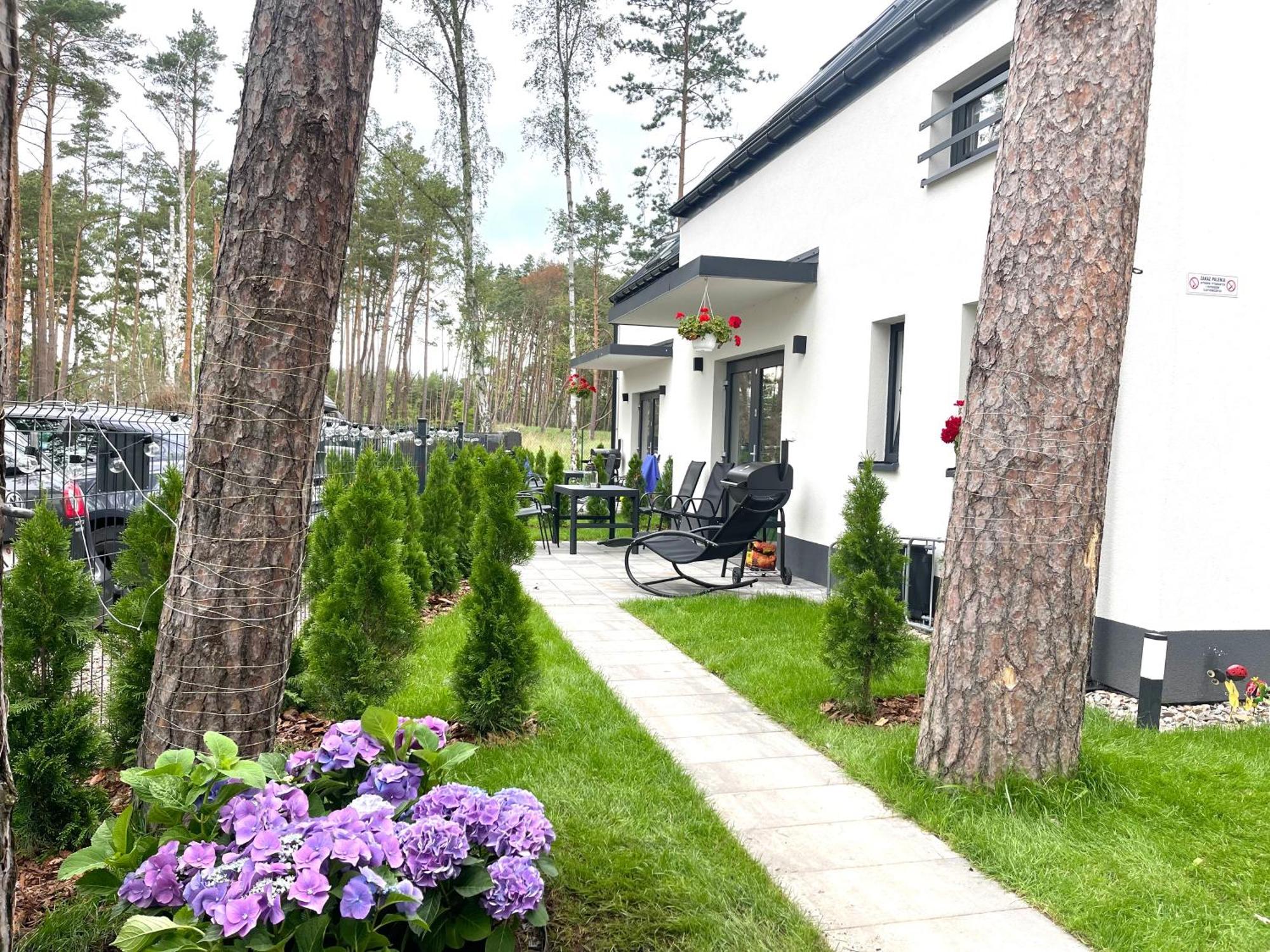 La Brisa Apartments 드지우노웨크 외부 사진