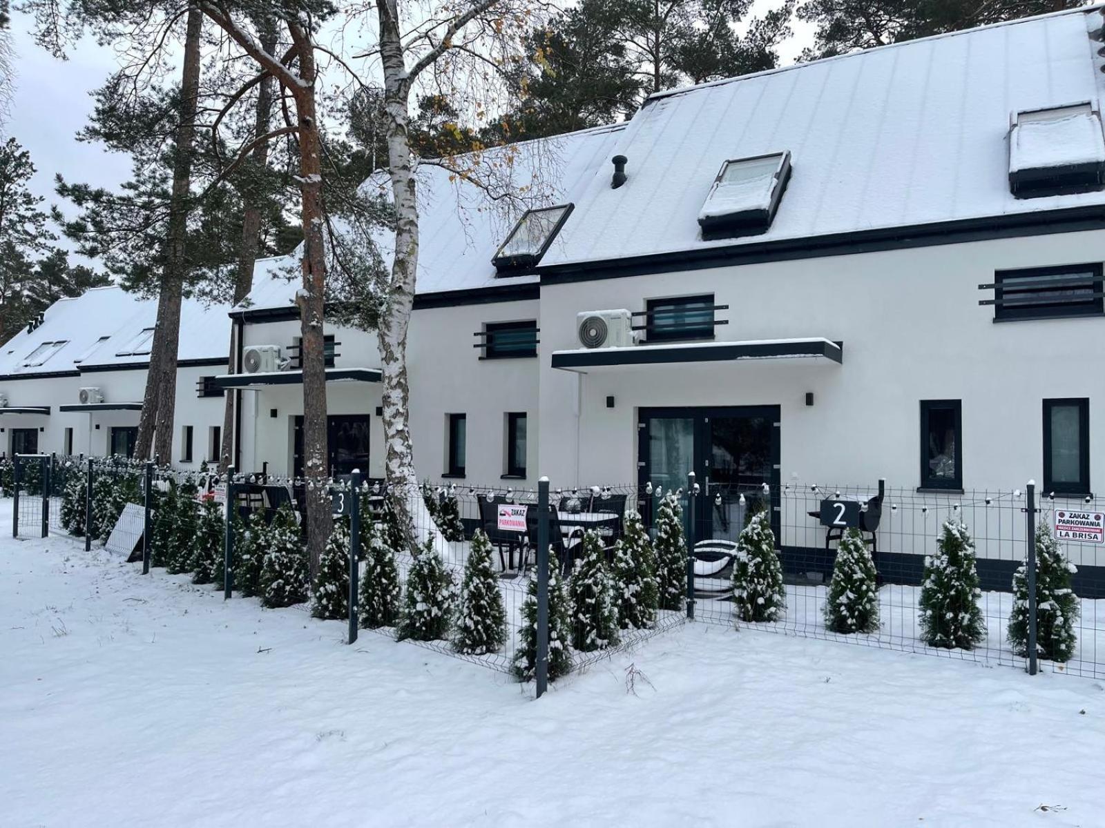 La Brisa Apartments 드지우노웨크 외부 사진